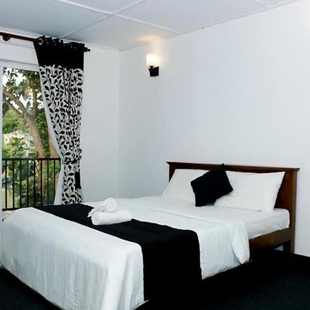 Sadhara River View Lodge Kandy Zewnętrze zdjęcie