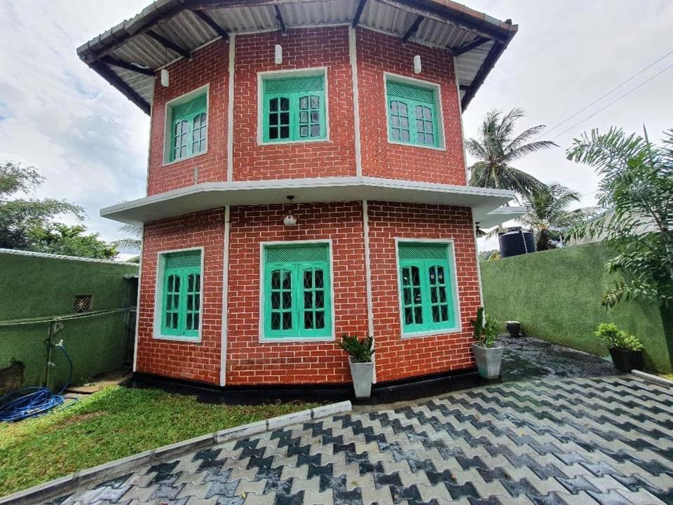 Sadhara River View Lodge Kandy Zewnętrze zdjęcie